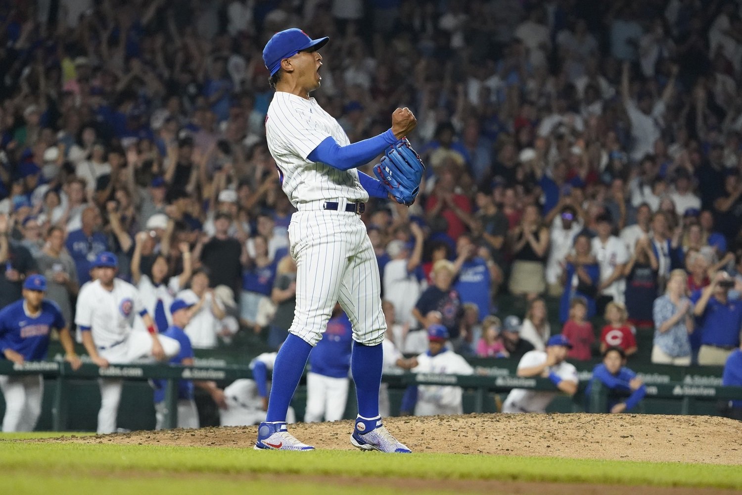 Can the Chicago Cubs bullpen step up without closer Adbert Alzolay?