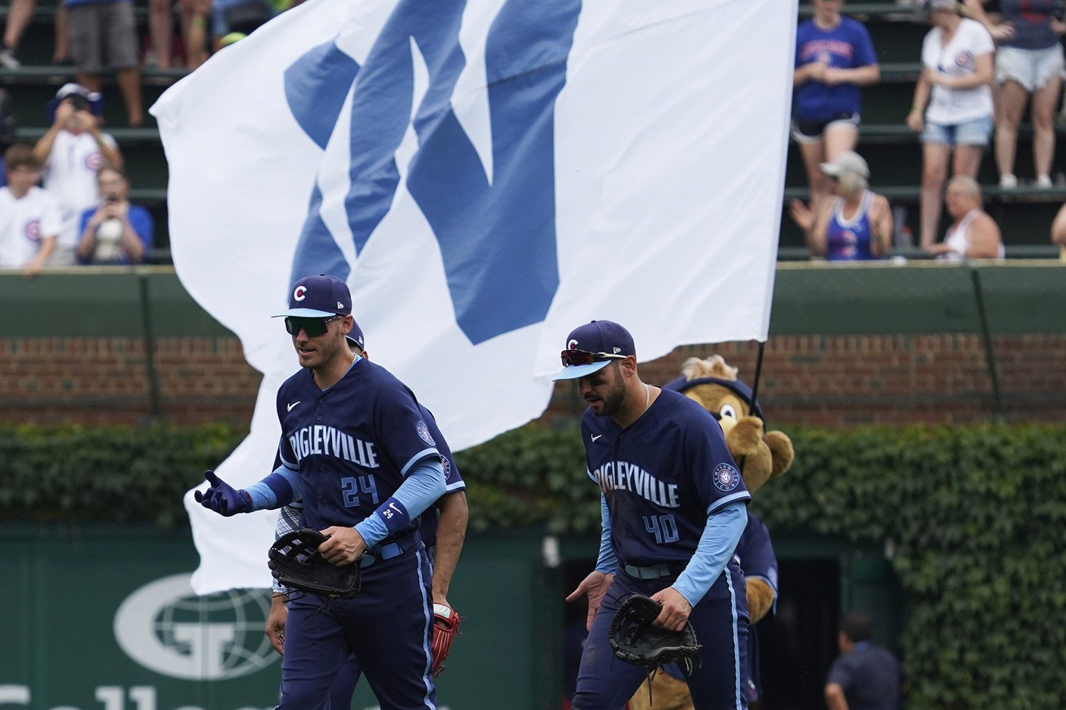 Chicago Cubs Uniforms by Baseball Almanac