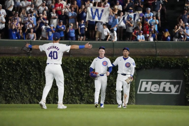 Since Electing Not to Trade Mike Tauchman, Cubs Have Absolutely Buried Him on the Bench