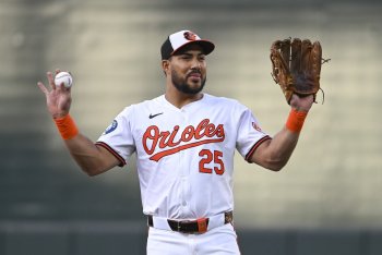 Why a 40-Homer Slugger Isn't a Good Free-Agent Target for the Cubs