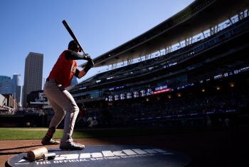 3 Right-Handed Arbitration-Eligible Bats Who Could Complement Cubs Roster Nicely