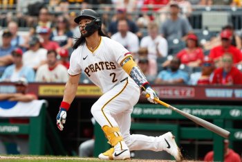 With Cubs in Need of a Backup FIrst Baseman, Here Are Two Free Agents to Watch