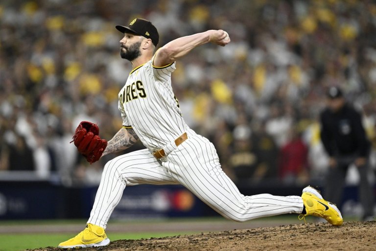 Sources: Cubs Have Made Multi-Year Offer to Free-Agent Closer Tanner Scott