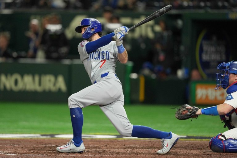 Dansby Swanson And His New Friend, The Torpedo Bat