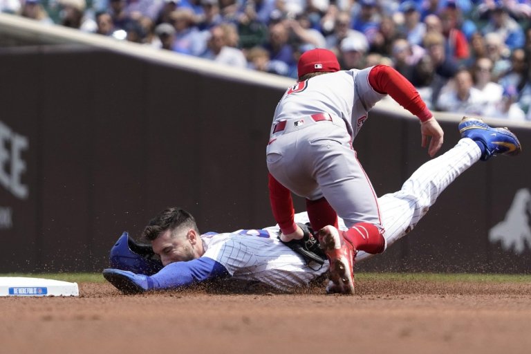This Could Be Bad: Kyle Tucker Leaves Cubs Game in 5th Inning After Multiple Injury Scares