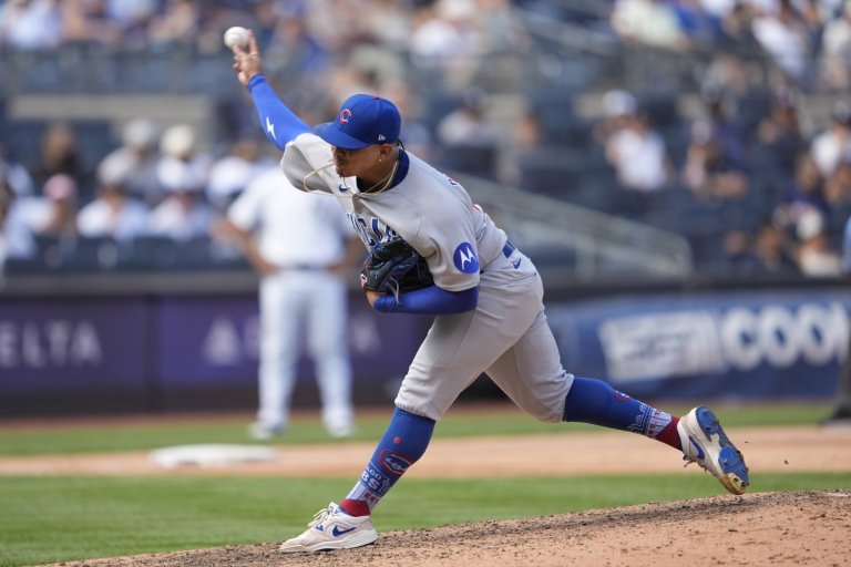 Who Will Close for the Cubs, With Daniel Palencia Down?