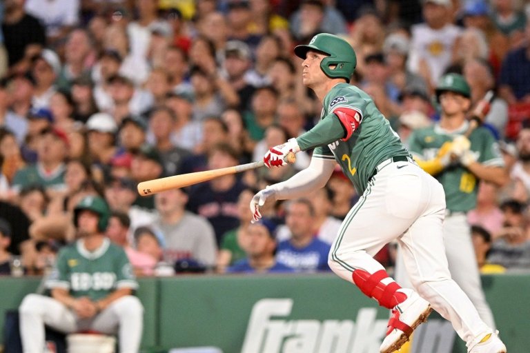 BREAKING: Cubs Sign Third Baseman Alex Bregman to Five-Year Deal